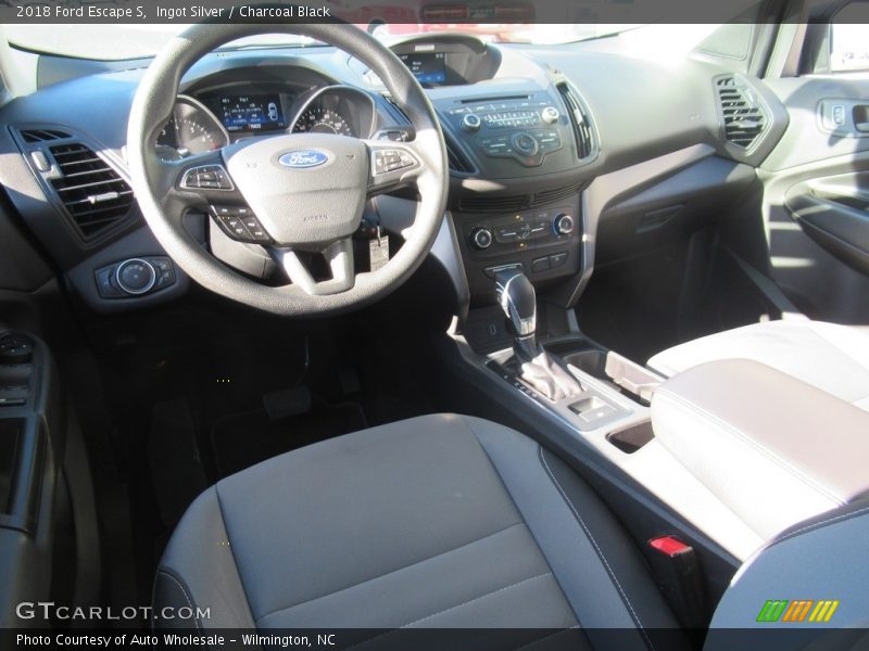 Ingot Silver / Charcoal Black 2018 Ford Escape S