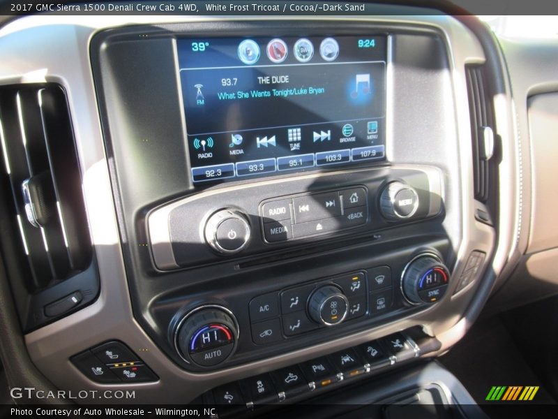 White Frost Tricoat / Cocoa/­Dark Sand 2017 GMC Sierra 1500 Denali Crew Cab 4WD
