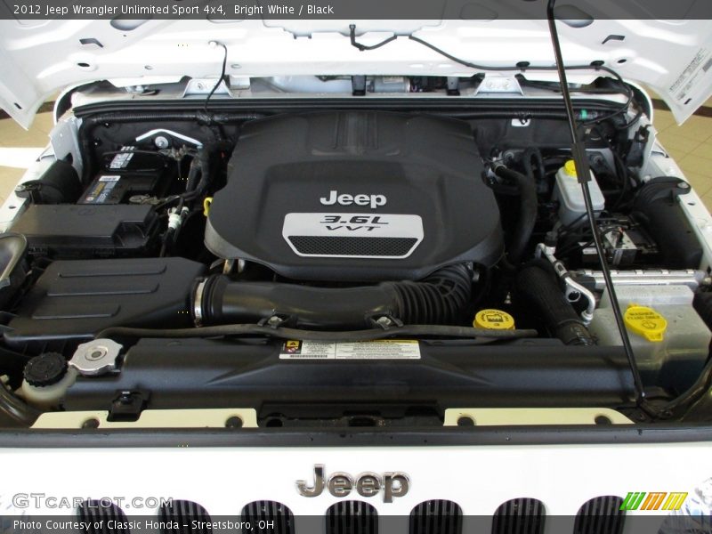 Bright White / Black 2012 Jeep Wrangler Unlimited Sport 4x4