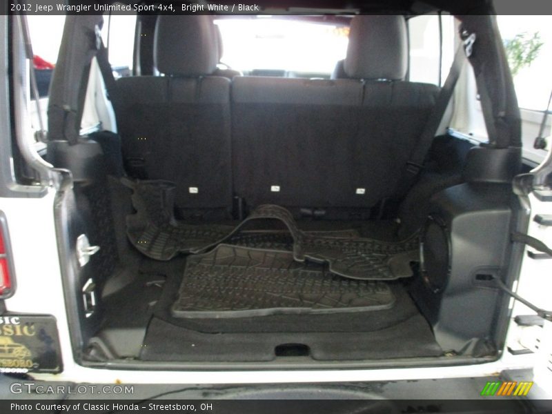 Bright White / Black 2012 Jeep Wrangler Unlimited Sport 4x4