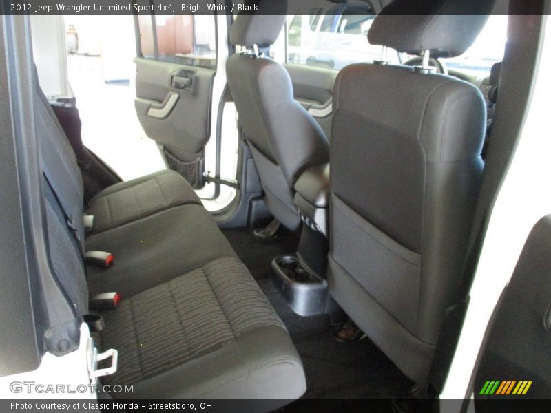 Bright White / Black 2012 Jeep Wrangler Unlimited Sport 4x4