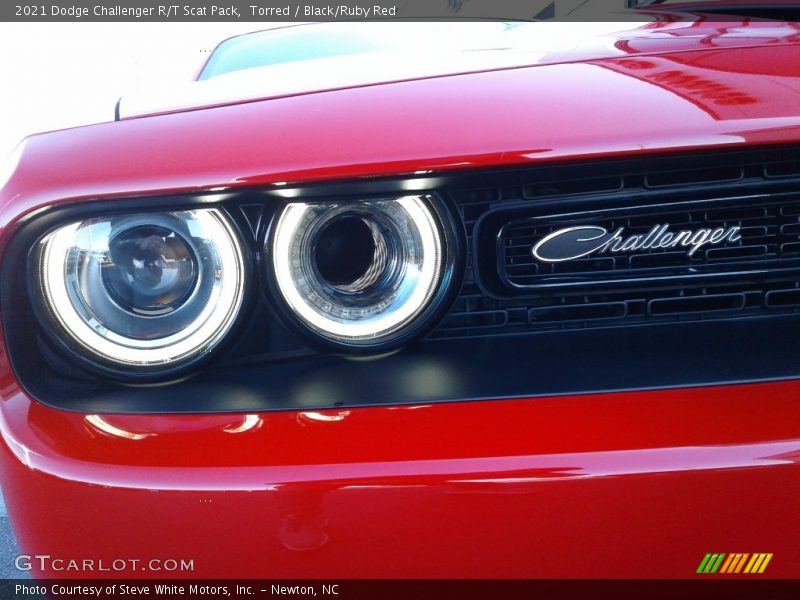 Torred / Black/Ruby Red 2021 Dodge Challenger R/T Scat Pack