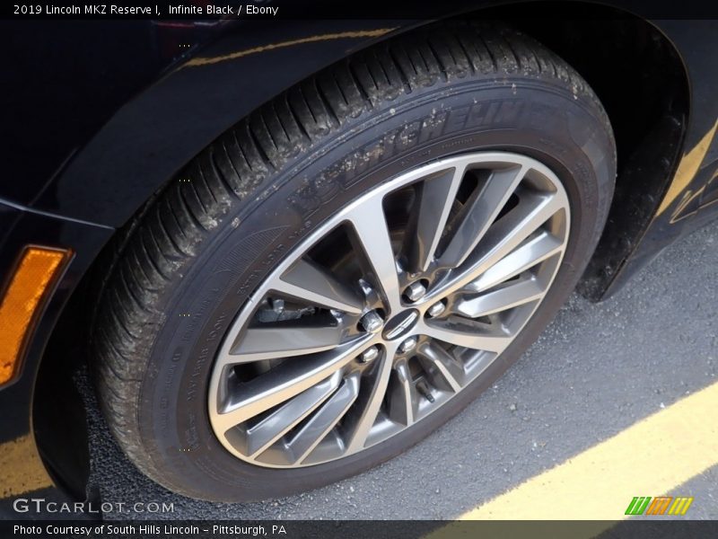 Infinite Black / Ebony 2019 Lincoln MKZ Reserve I
