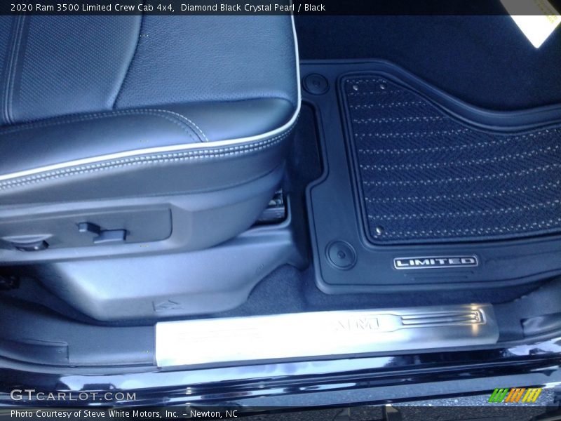 Diamond Black Crystal Pearl / Black 2020 Ram 3500 Limited Crew Cab 4x4