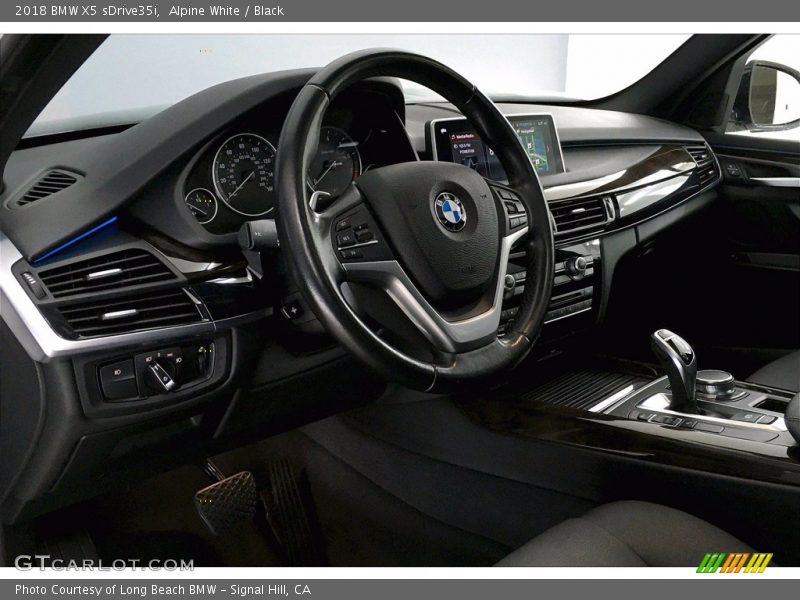 Alpine White / Black 2018 BMW X5 sDrive35i