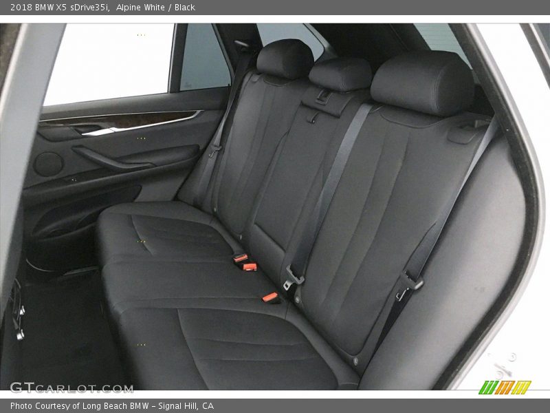 Alpine White / Black 2018 BMW X5 sDrive35i