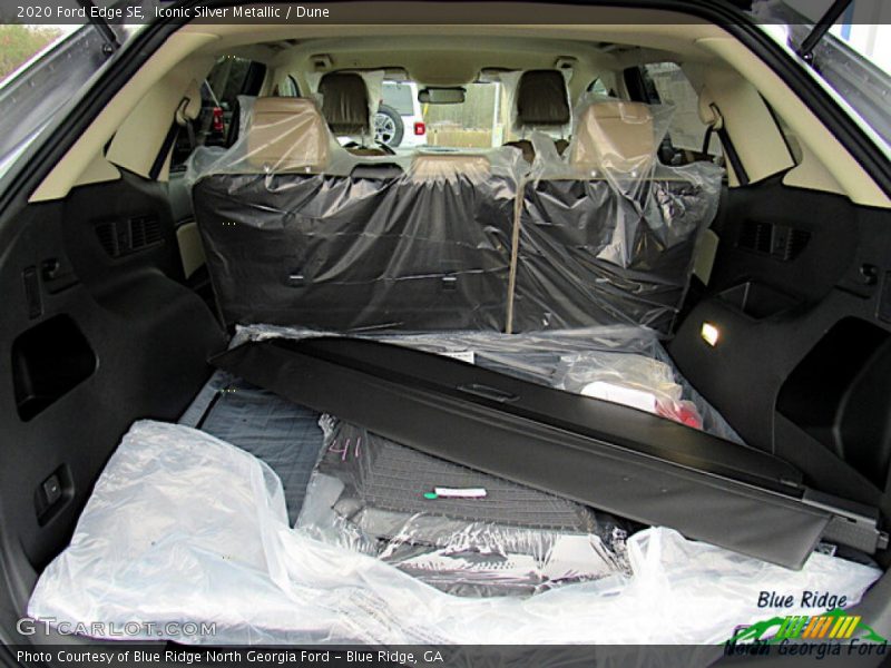 Iconic Silver Metallic / Dune 2020 Ford Edge SE
