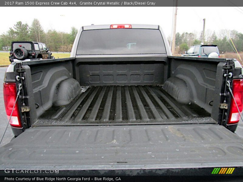 Granite Crystal Metallic / Black/Diesel Gray 2017 Ram 1500 Express Crew Cab 4x4
