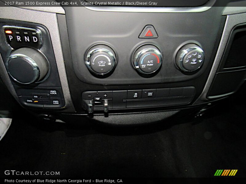 Granite Crystal Metallic / Black/Diesel Gray 2017 Ram 1500 Express Crew Cab 4x4