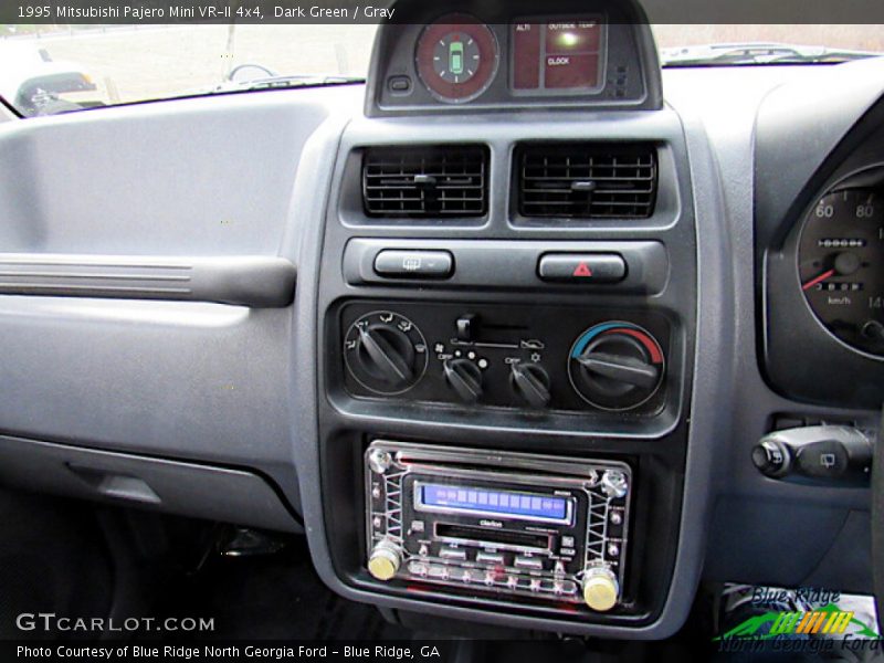 Controls of 1995 Pajero Mini VR-II 4x4