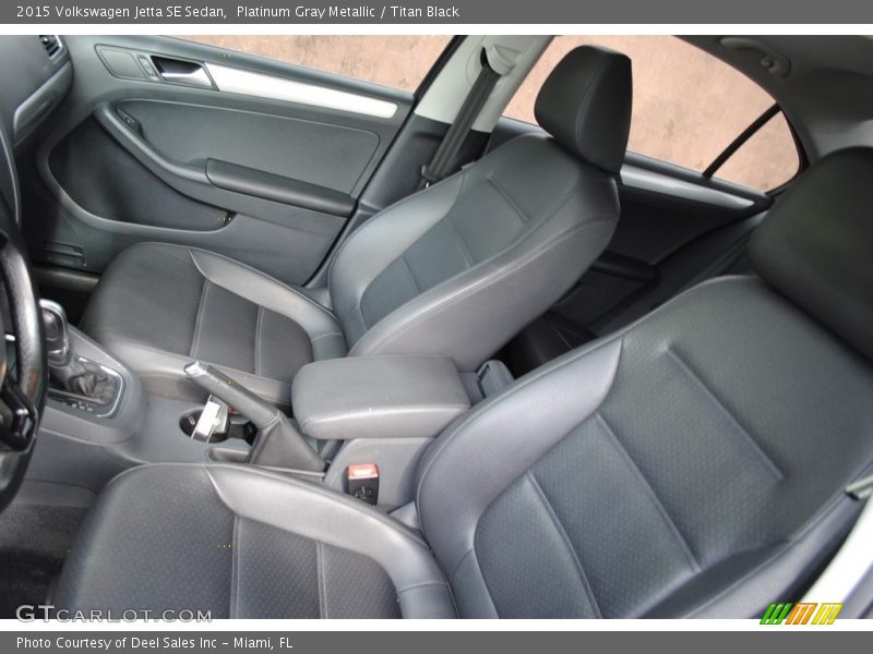 Platinum Gray Metallic / Titan Black 2015 Volkswagen Jetta SE Sedan