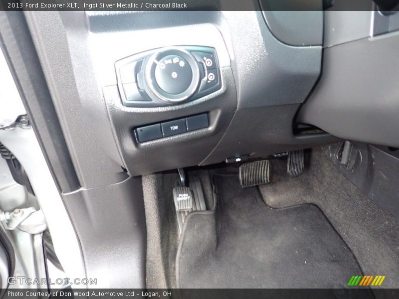 Ingot Silver Metallic / Charcoal Black 2013 Ford Explorer XLT