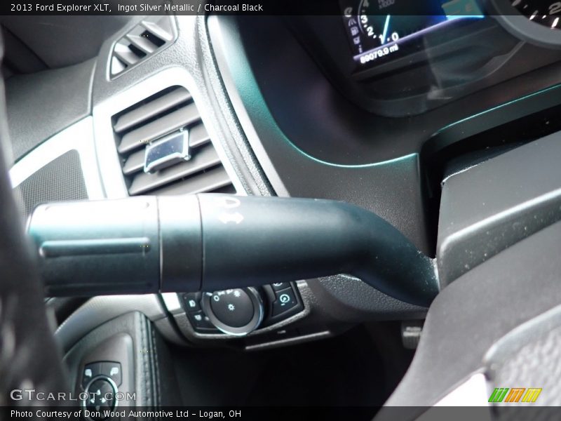 Ingot Silver Metallic / Charcoal Black 2013 Ford Explorer XLT