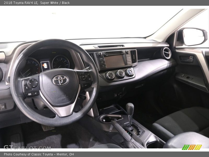 Super White / Black 2018 Toyota RAV4 LE