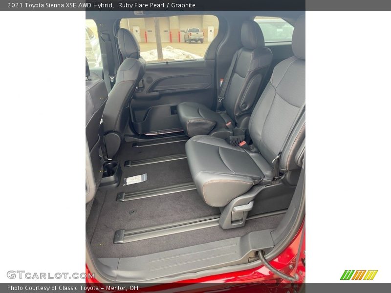 Ruby Flare Pearl / Graphite 2021 Toyota Sienna XSE AWD Hybrid