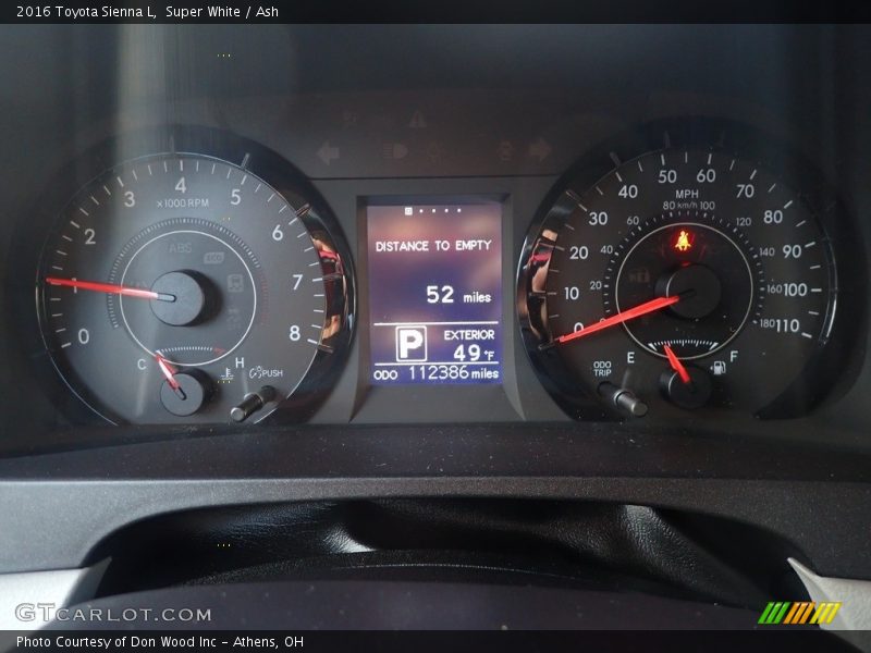 Super White / Ash 2016 Toyota Sienna L