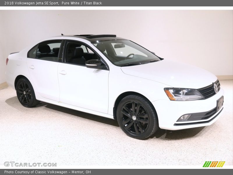 Front 3/4 View of 2018 Jetta SE Sport