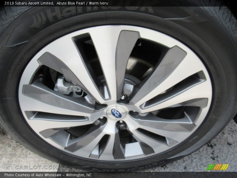 Abyss Blue Pearl / Warm Ivory 2019 Subaru Ascent Limited