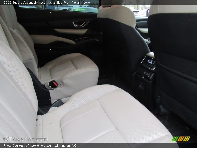 Abyss Blue Pearl / Warm Ivory 2019 Subaru Ascent Limited