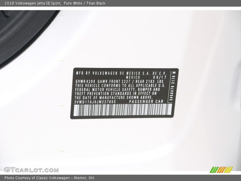 Pure White / Titan Black 2018 Volkswagen Jetta SE Sport