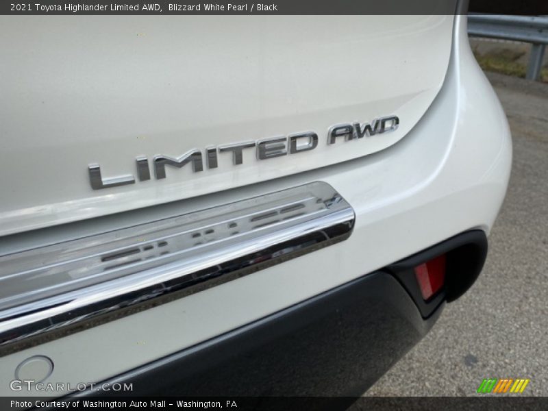 Blizzard White Pearl / Black 2021 Toyota Highlander Limited AWD