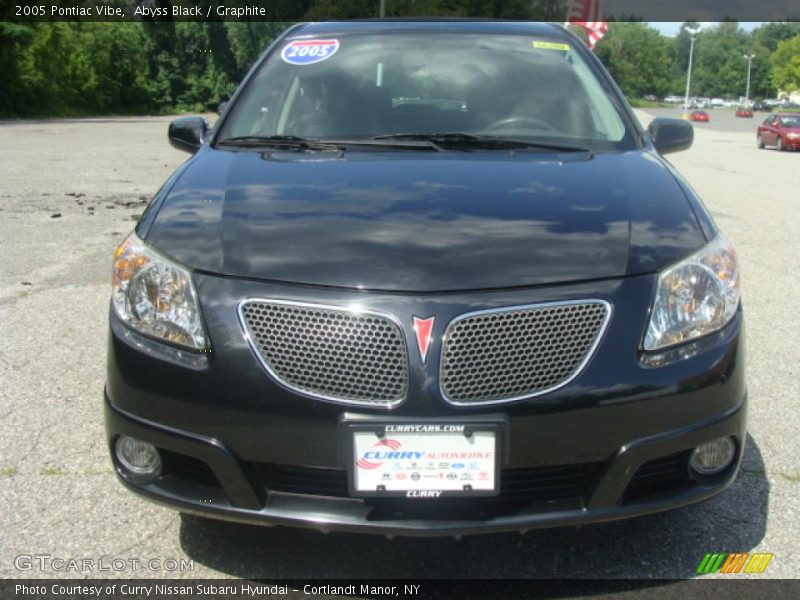 Abyss Black / Graphite 2005 Pontiac Vibe