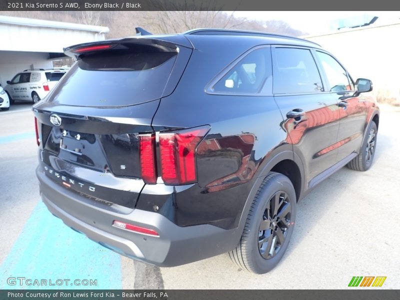 Ebony Black / Black 2021 Kia Sorento S AWD