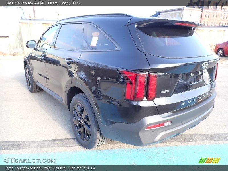 Ebony Black / Black 2021 Kia Sorento S AWD