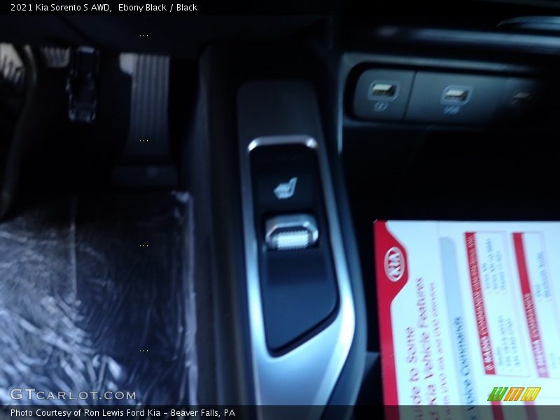 Ebony Black / Black 2021 Kia Sorento S AWD