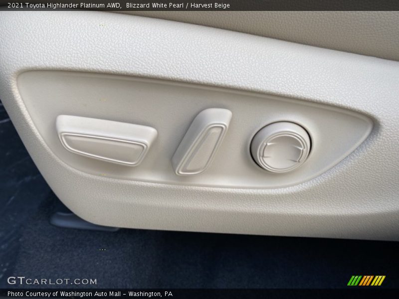 Blizzard White Pearl / Harvest Beige 2021 Toyota Highlander Platinum AWD