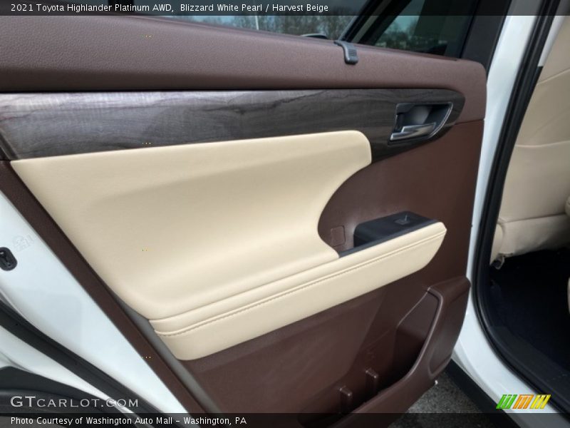Blizzard White Pearl / Harvest Beige 2021 Toyota Highlander Platinum AWD