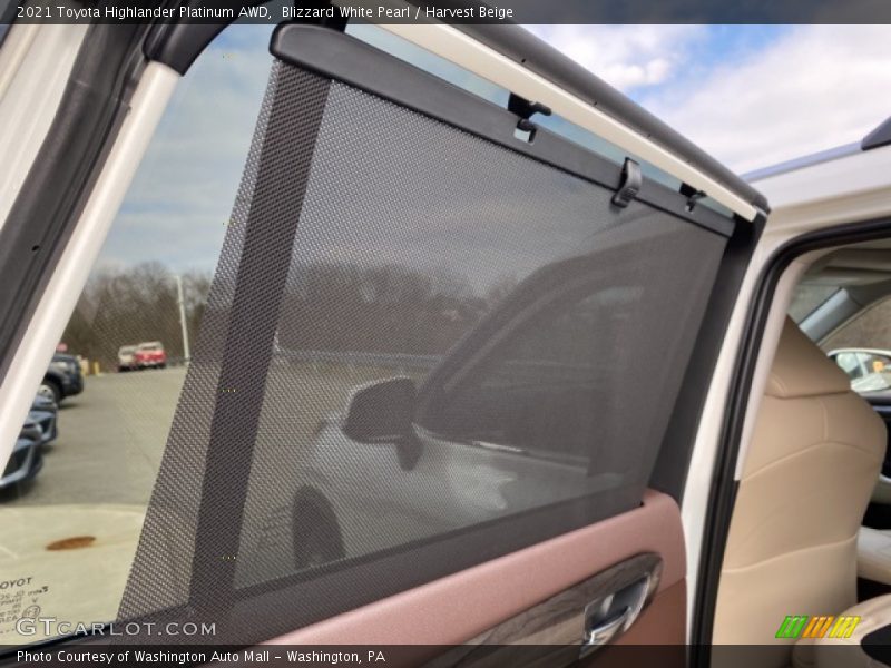 Blizzard White Pearl / Harvest Beige 2021 Toyota Highlander Platinum AWD