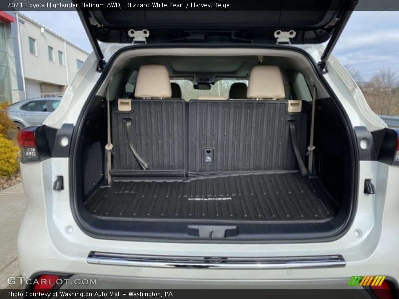 Blizzard White Pearl / Harvest Beige 2021 Toyota Highlander Platinum AWD