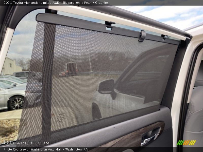 Blizzard White Pearl / Graphite 2021 Toyota Highlander Limited AWD