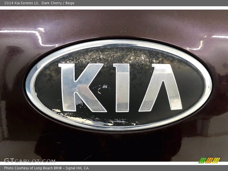 Dark Cherry / Beige 2014 Kia Sorento LX