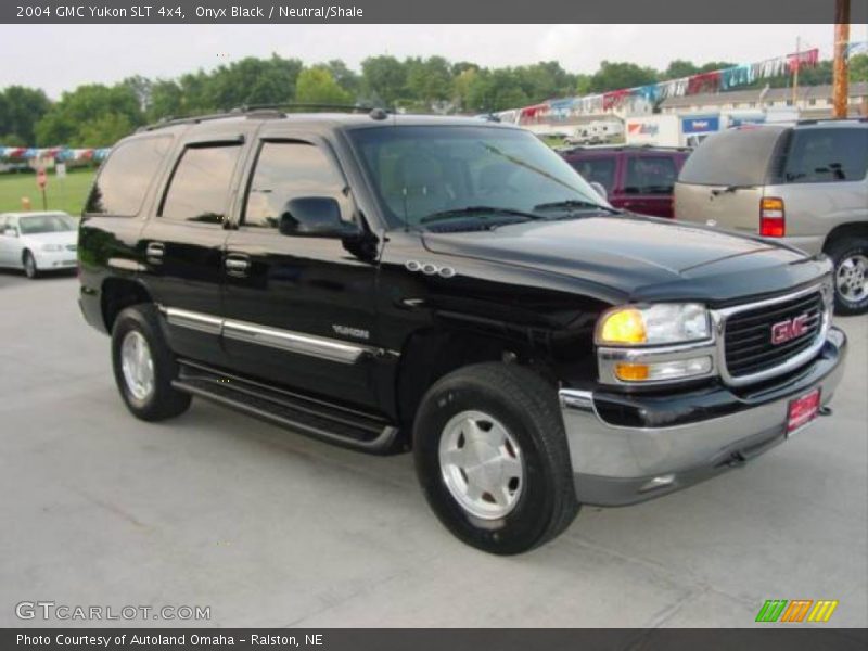 Onyx Black / Neutral/Shale 2004 GMC Yukon SLT 4x4