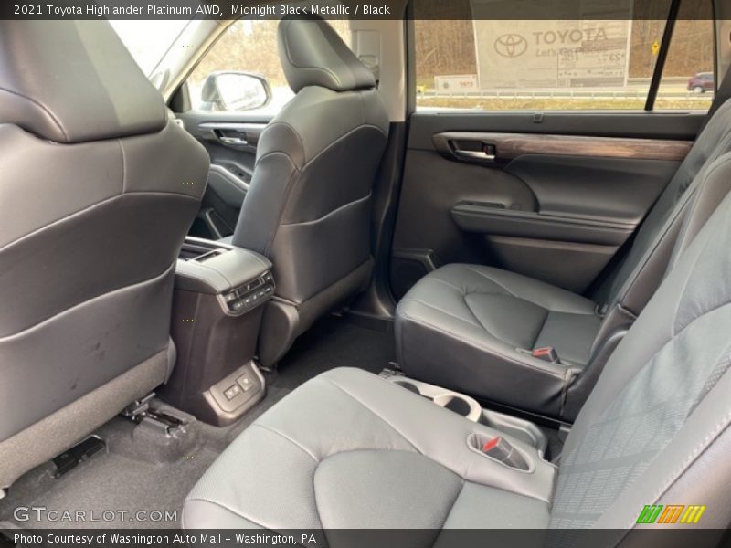 Midnight Black Metallic / Black 2021 Toyota Highlander Platinum AWD