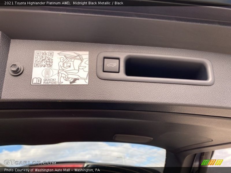 Midnight Black Metallic / Black 2021 Toyota Highlander Platinum AWD