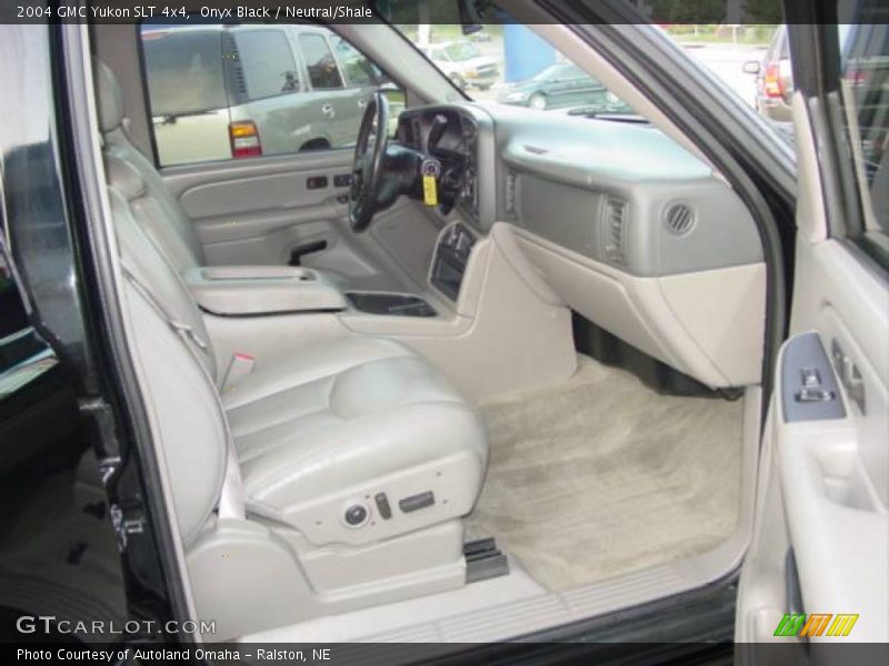 Onyx Black / Neutral/Shale 2004 GMC Yukon SLT 4x4