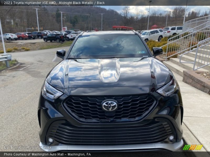 Midnight Black Metallic / Black 2021 Toyota Highlander XSE AWD