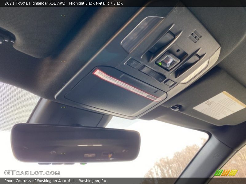 Midnight Black Metallic / Black 2021 Toyota Highlander XSE AWD
