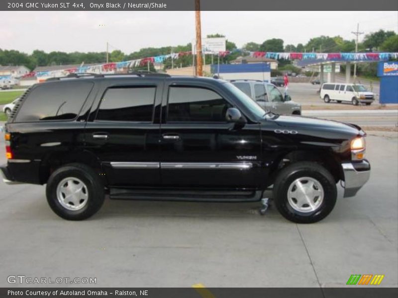 Onyx Black / Neutral/Shale 2004 GMC Yukon SLT 4x4
