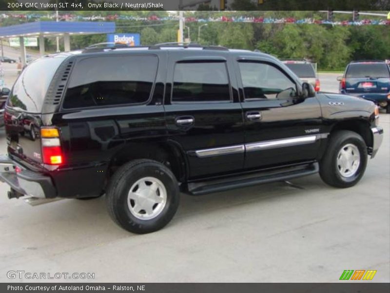 Onyx Black / Neutral/Shale 2004 GMC Yukon SLT 4x4