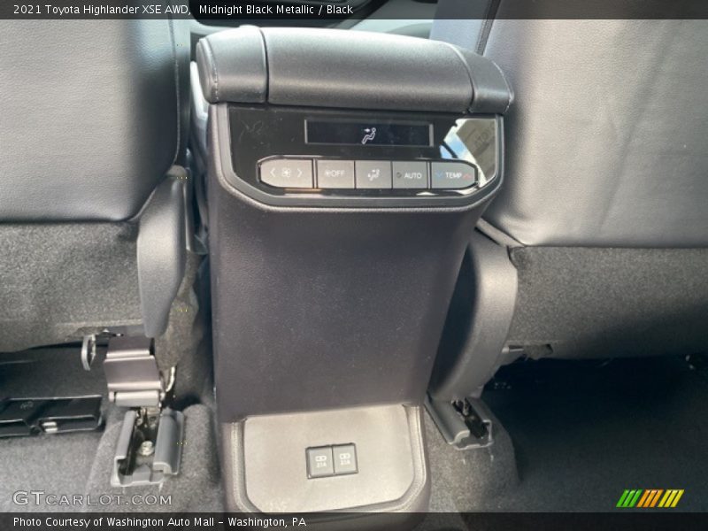 Midnight Black Metallic / Black 2021 Toyota Highlander XSE AWD