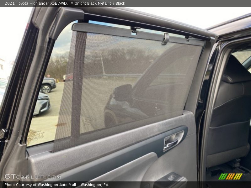 Midnight Black Metallic / Black 2021 Toyota Highlander XSE AWD