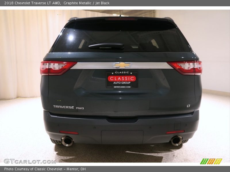 Graphite Metallic / Jet Black 2018 Chevrolet Traverse LT AWD