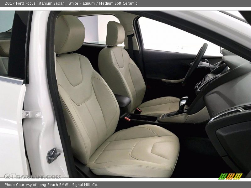 White Platinum / Medium Soft Ceramic 2017 Ford Focus Titanium Sedan