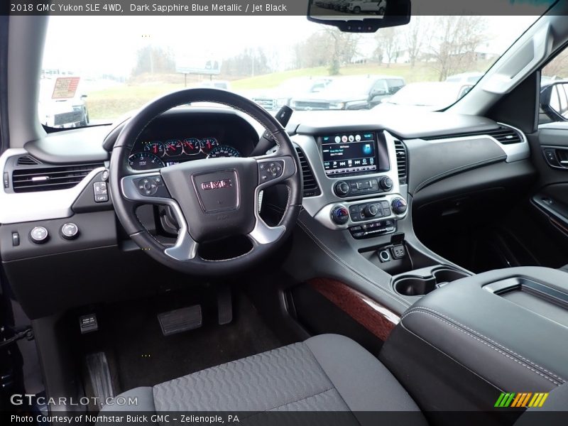  2018 Yukon SLE 4WD Jet Black Interior