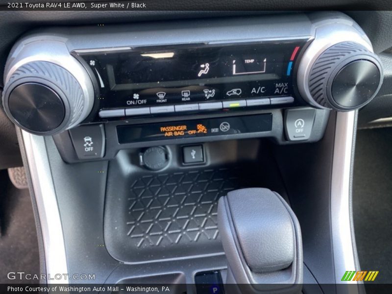 Super White / Black 2021 Toyota RAV4 LE AWD