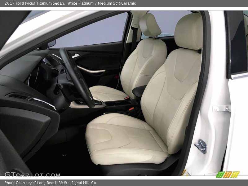 White Platinum / Medium Soft Ceramic 2017 Ford Focus Titanium Sedan